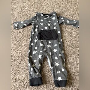 Cat & Jack Baby Jumpsuit Black Gray Stars 12 Months Button Up
